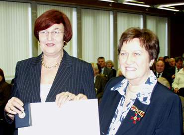 Verdienstkreuz am Bande fr Barbara Schefold