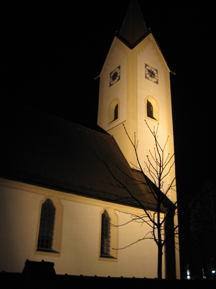 St.Andreas leuchtet - rundum